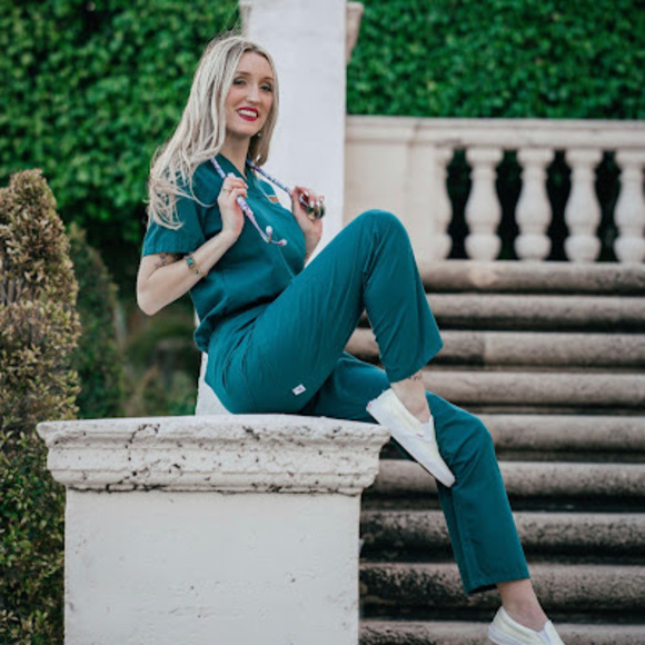 Meet your Posher, Meredith - Picture 1 of 1